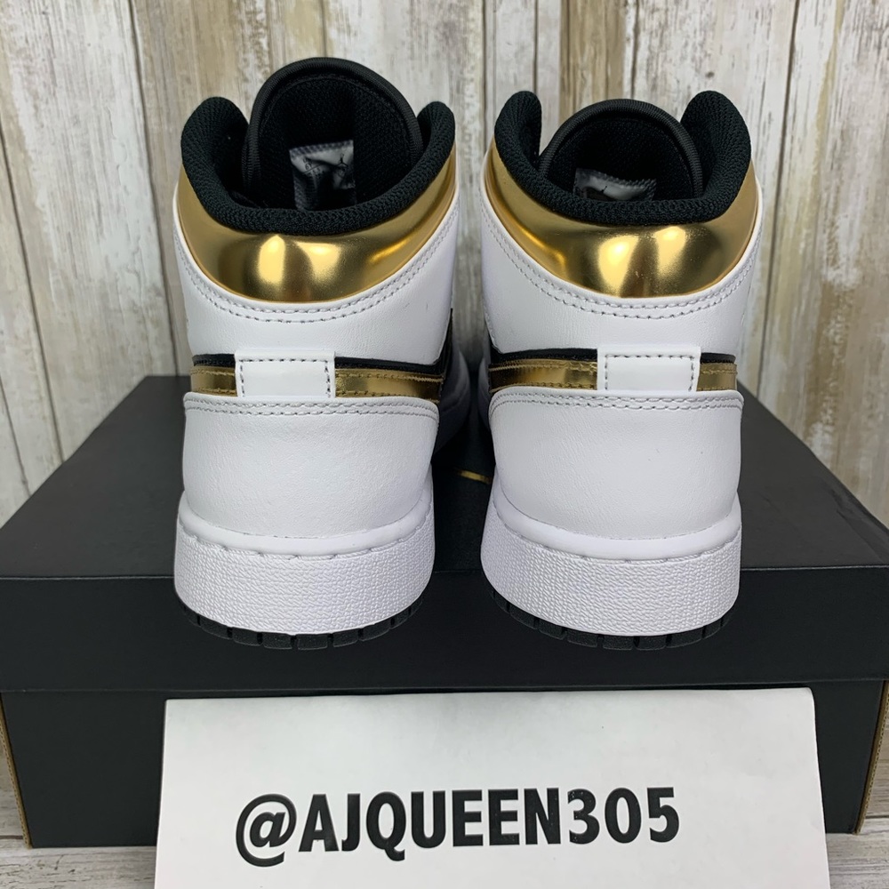 Air Jordan 1 Mid GS Gold Panda - Picture 6 of 8